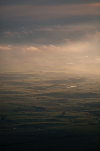 Illustration for article titled Gorgeous Aerial Photos Capture the Ironic Beauty of Fracking